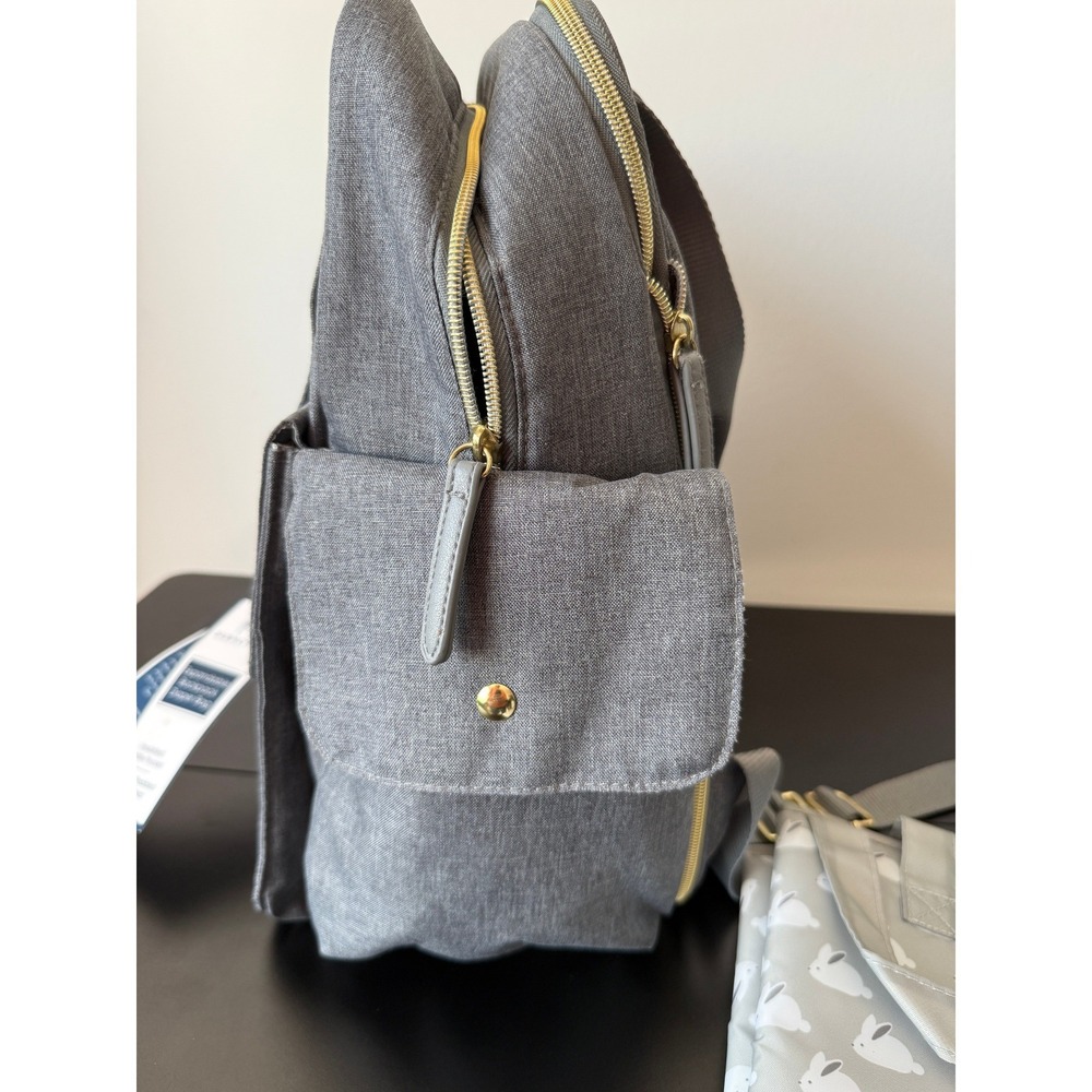 Dabney Lee Expandable Backpack Diaper Bag Grey Bunny Print Change Mat NWT - Picture 14 of 16